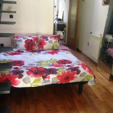 Sea Breeze Studio Hotel Pula Ngoại thất bức ảnh