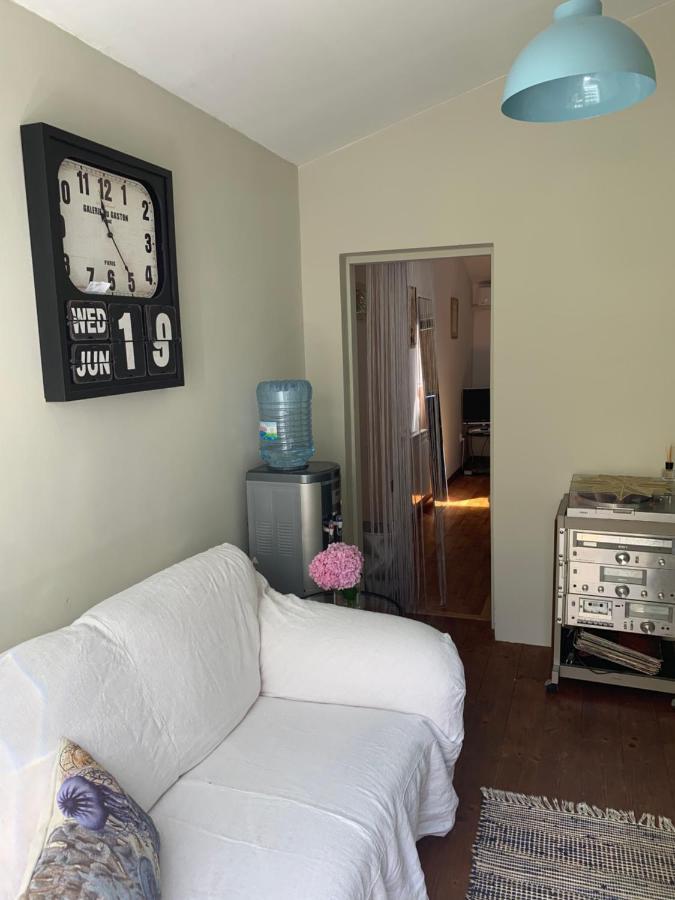 Sea Breeze Studio Hotel Pula Ngoại thất bức ảnh